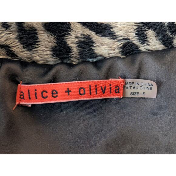Alice + Olivia Leopard Faux Fur Coat Gray Black S - Picture 5 of 9